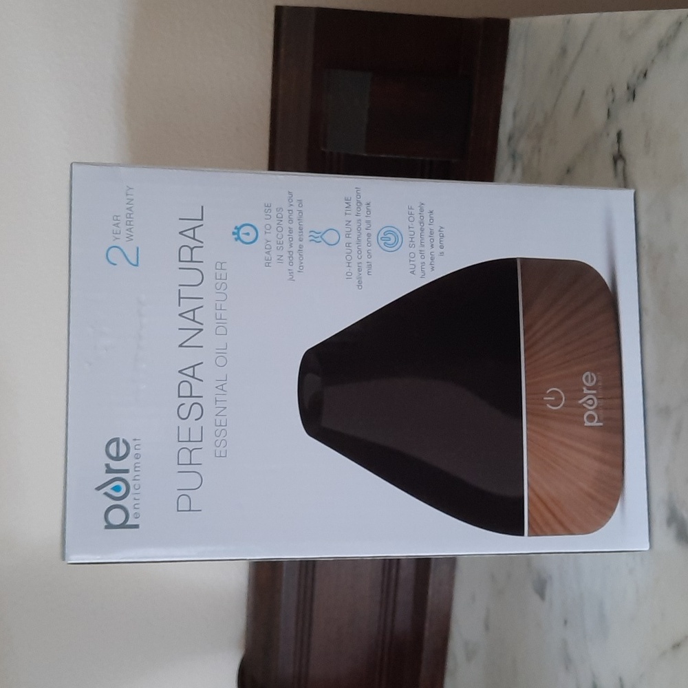 NWT.  Pure Spa Natural Essential Oil Diffuser